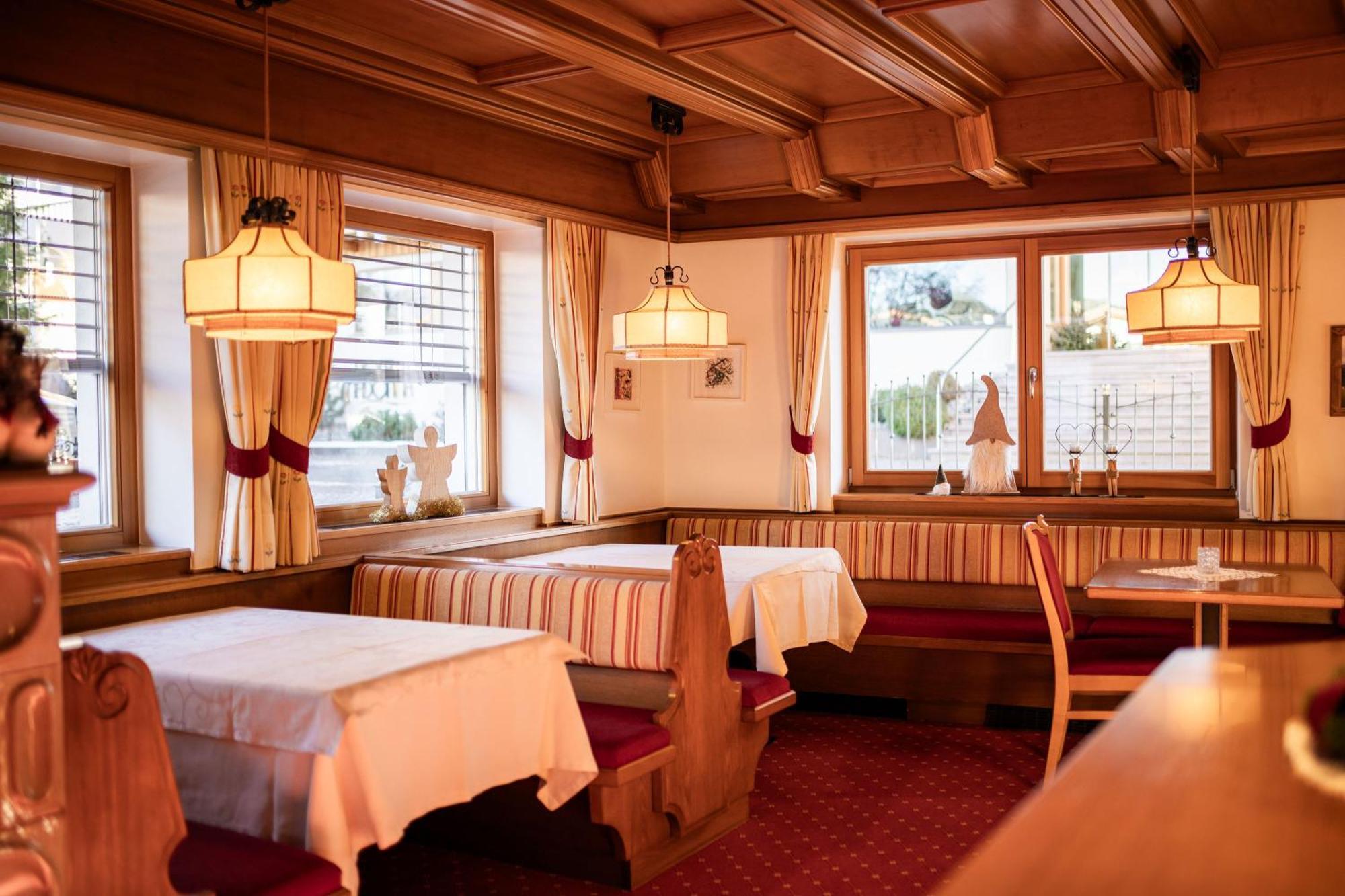 Garni Jasmin Bed and Breakfast Castelrotto Εξωτερικό φωτογραφία